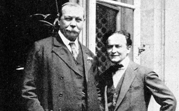 Harry Houdini and Sir Arthur Conan Doyle
