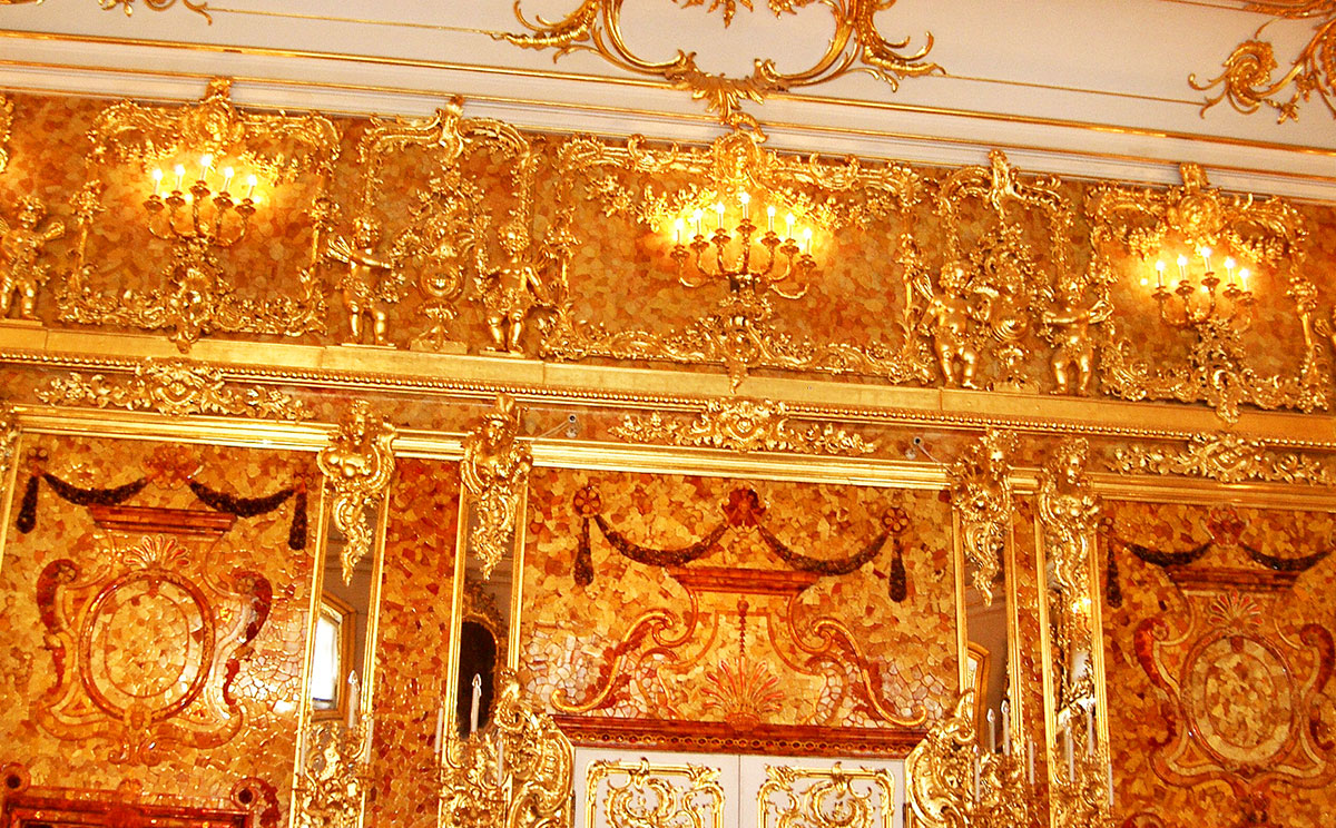 The True Fate of the Amber Room